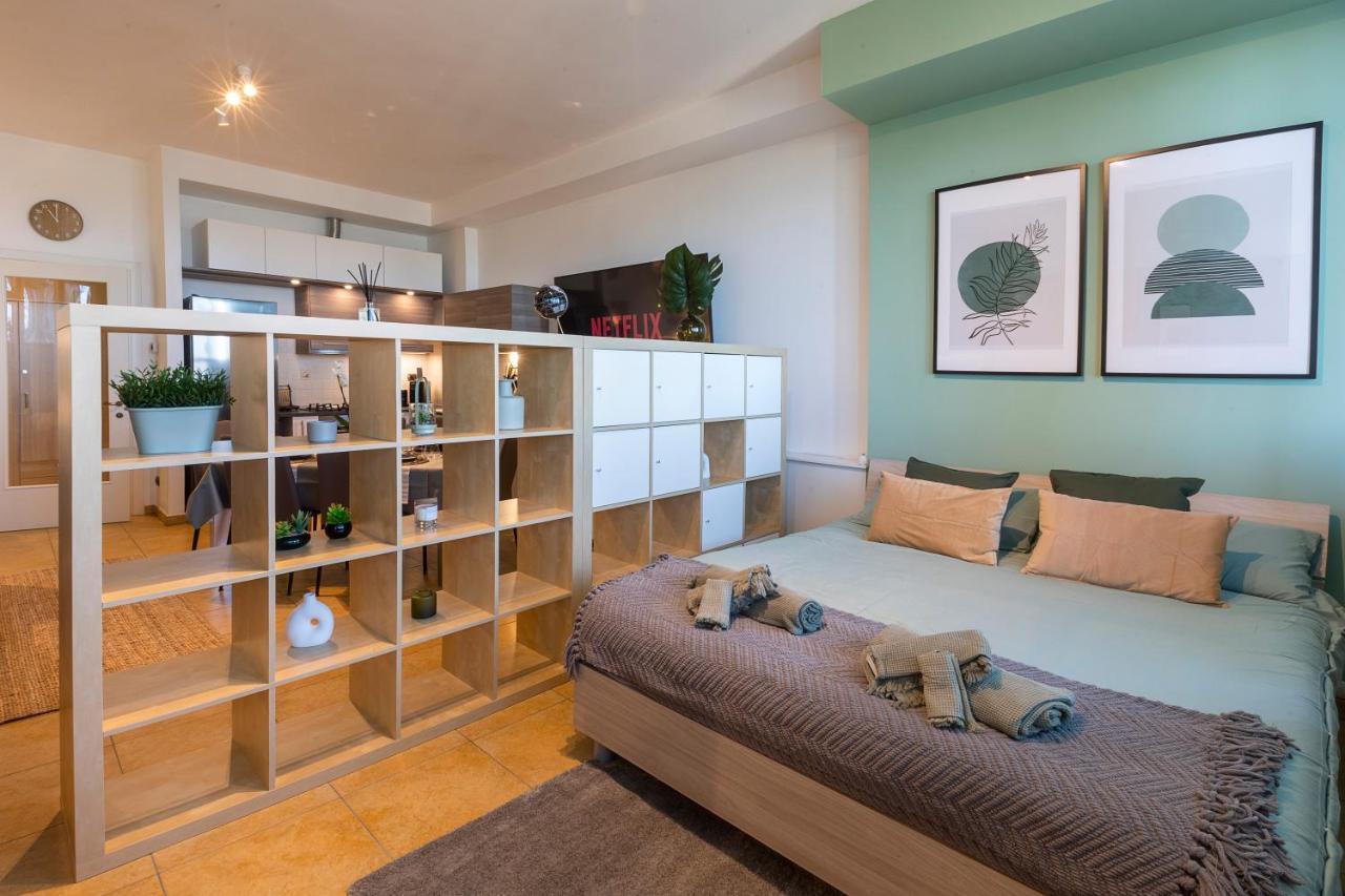 Cavour Elegante Loft In Centro Leilighet Macerata Eksteriør bilde