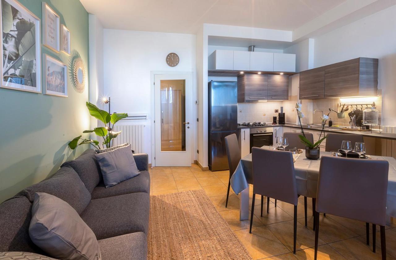 Cavour Elegante Loft In Centro Leilighet Macerata Eksteriør bilde